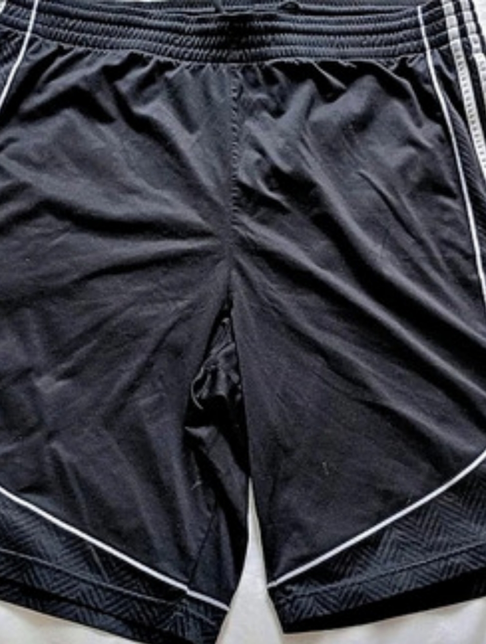adidas Athletic Shorts in Black Size Medium Like New